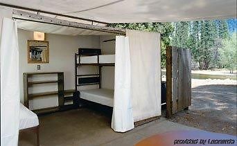 Housekeeping Camp Hotell Curry Village Rom bilde